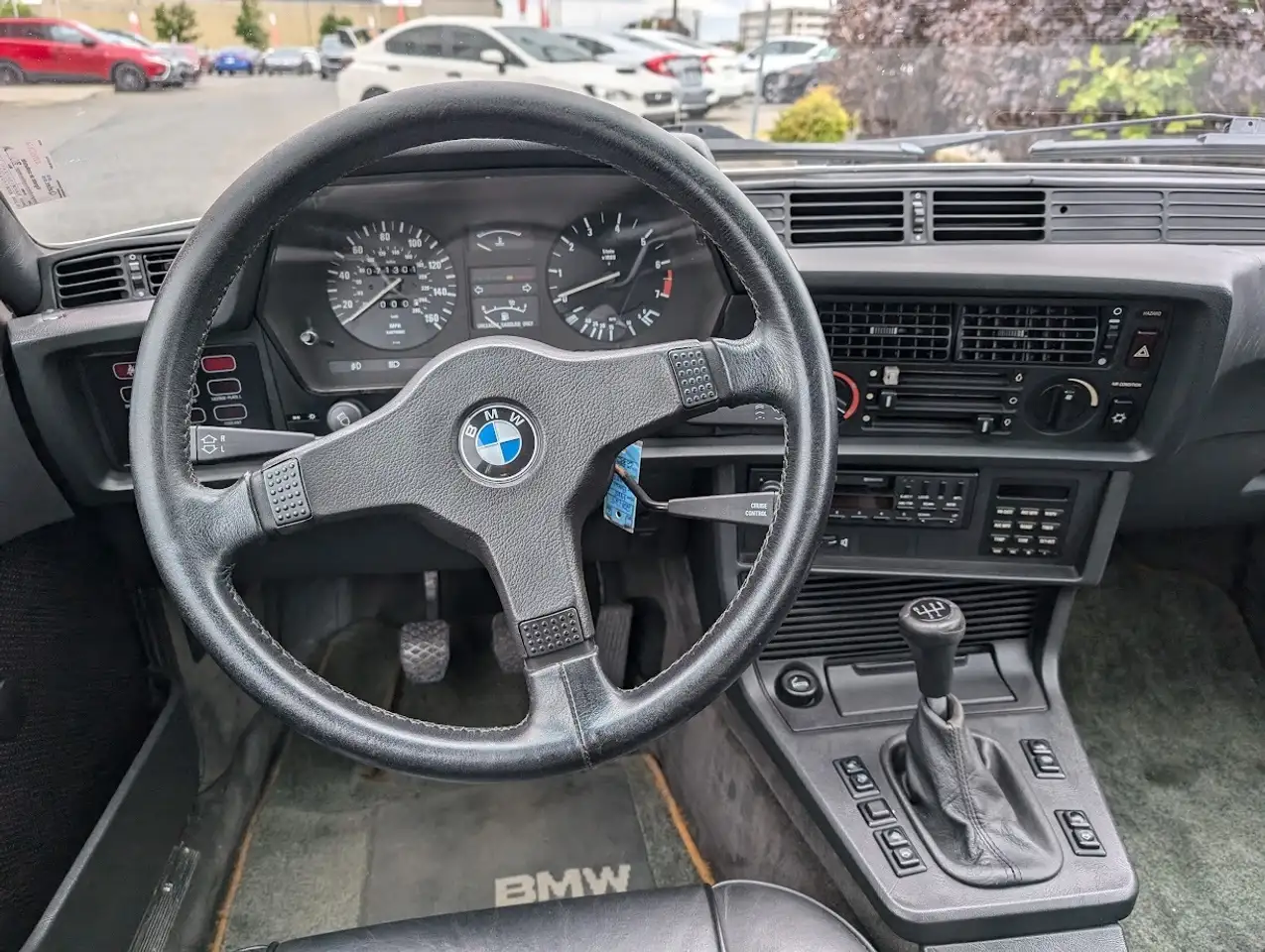 BMW 6 Series снимка BMW 6 Series