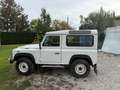 Land Rover Defender 90 2.5 td5 LE Tomb Raider SW - thumbnail 2