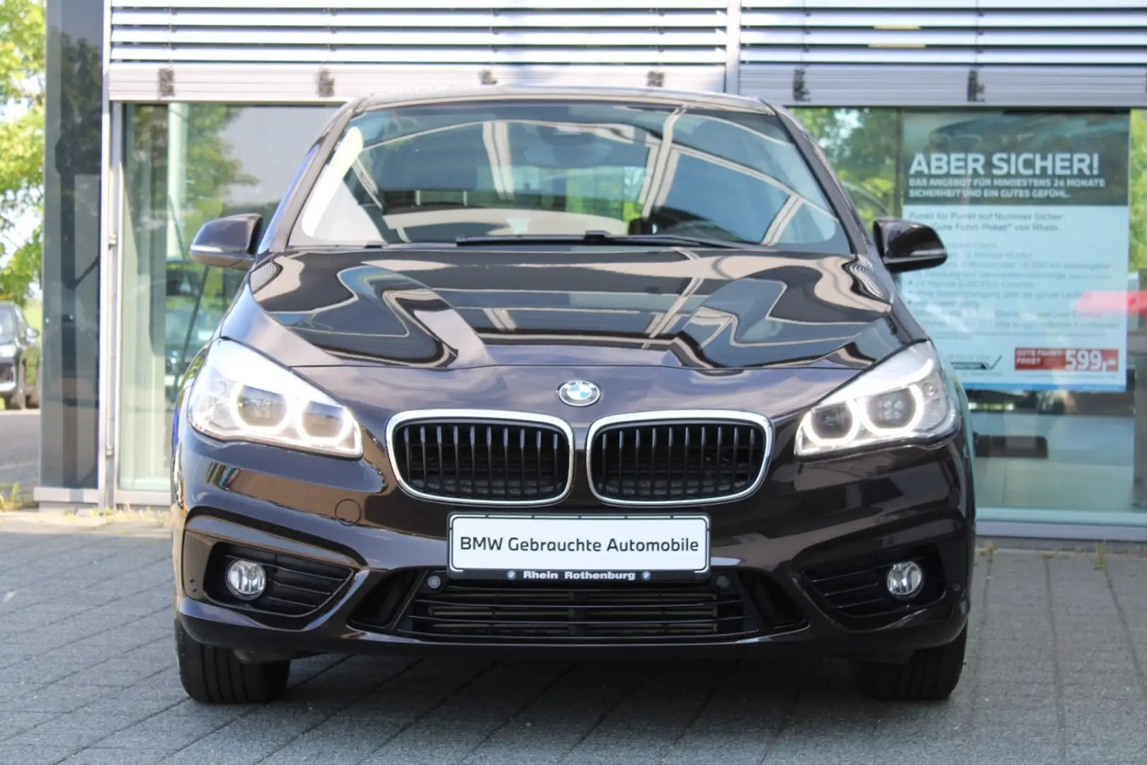 BMW 220 i Active Tourer Sport Line Navi LED AHK PDC Marrón - 2