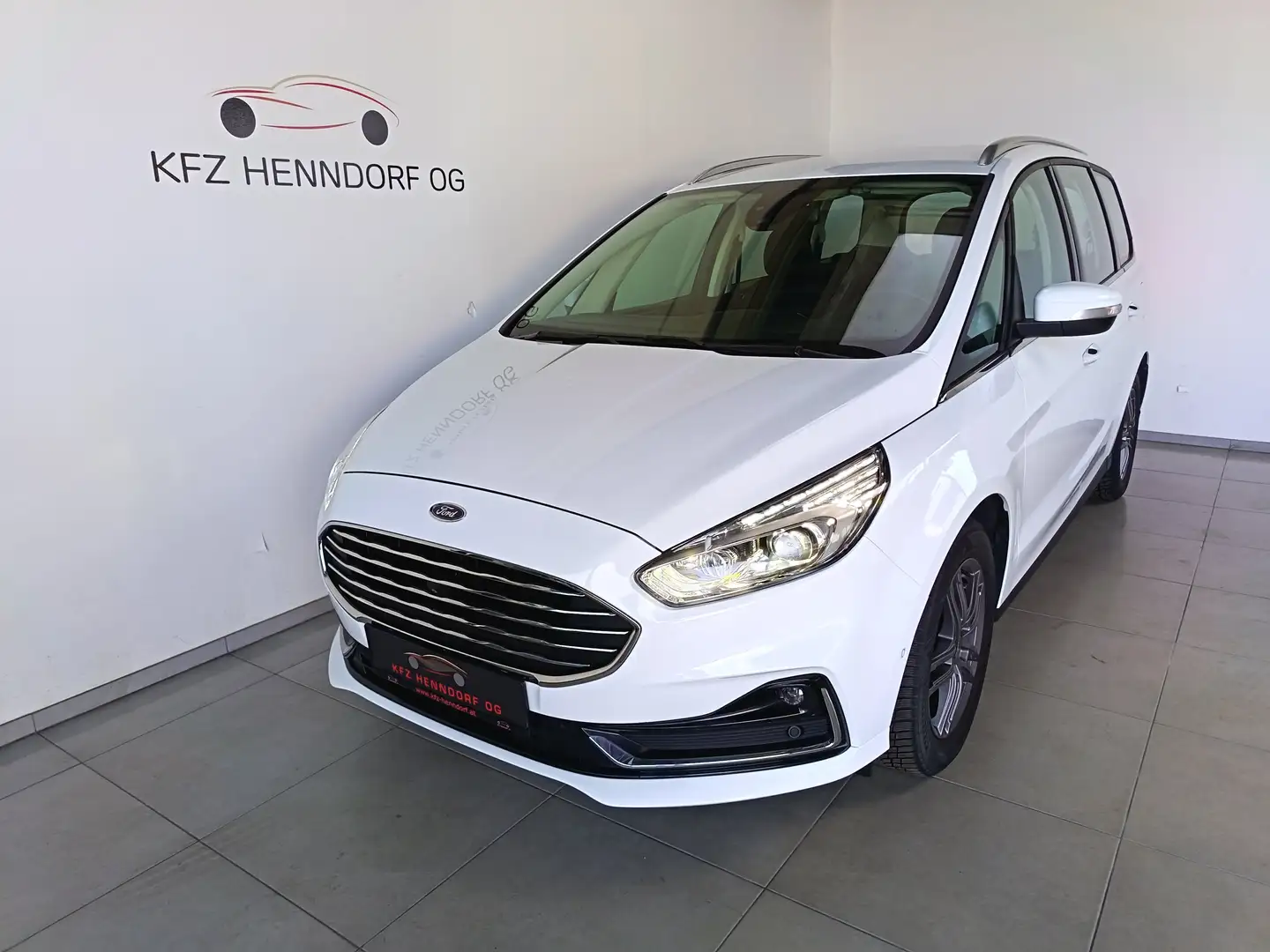 Ford Galaxy 2,0 EcoBlue SCR Titanium ab € 350 / Monat Weiß - 1