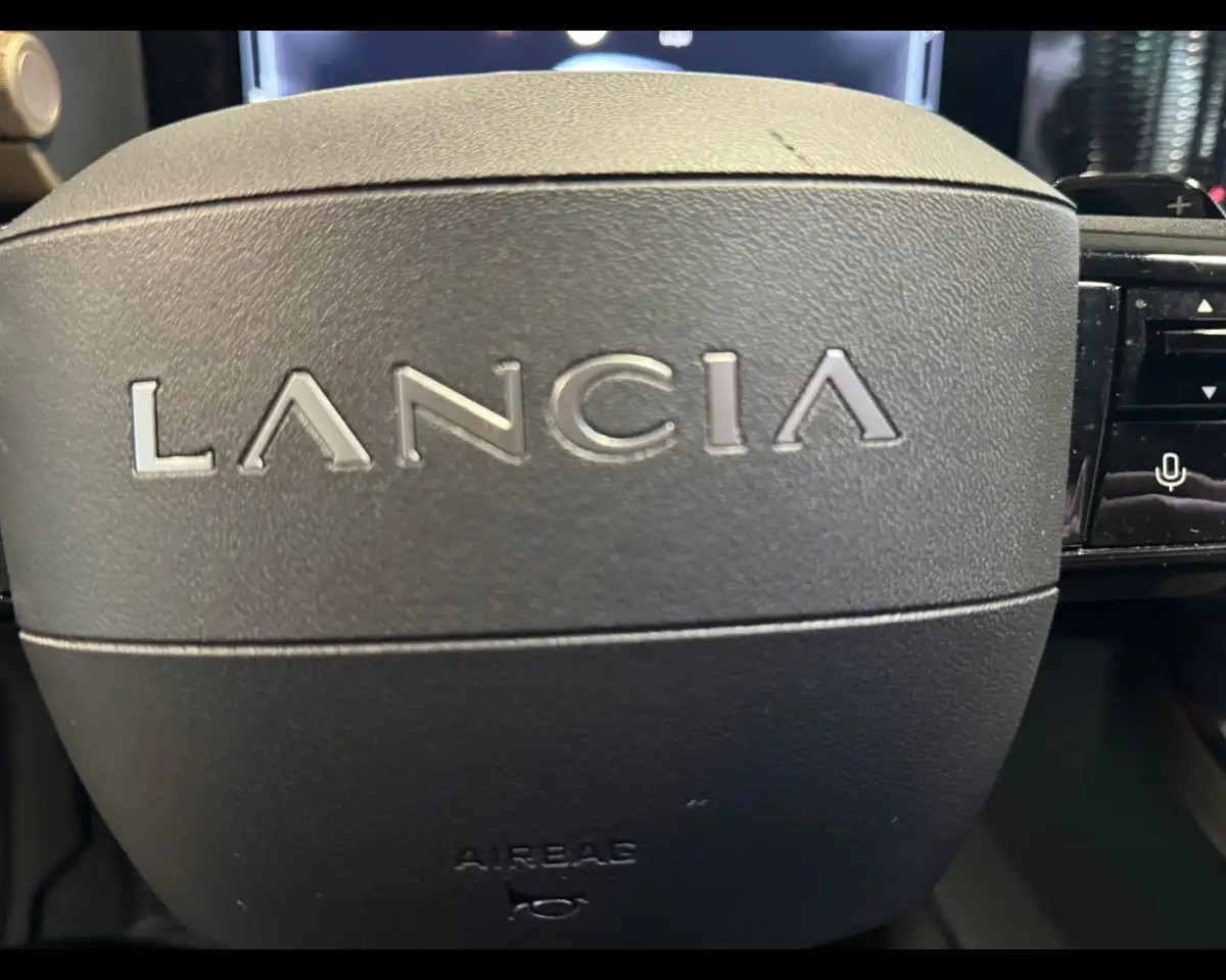 Lancia Ypsilon 2025 — фото 10