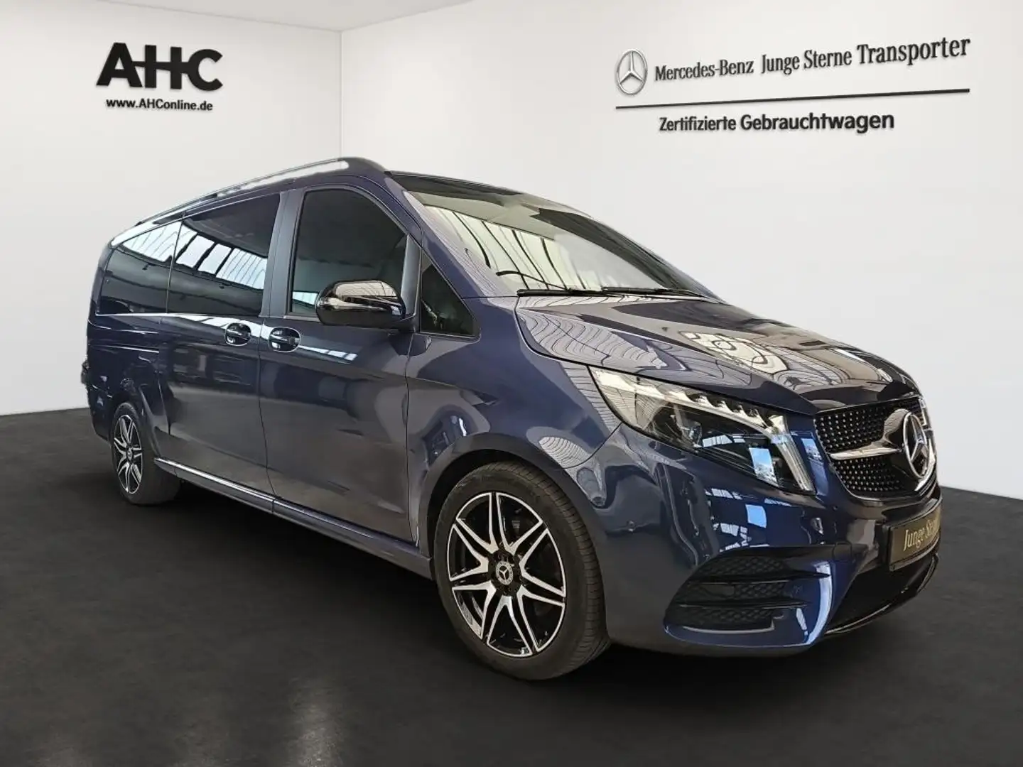 Mercedes-Benz V 300 EAV extralang AMG 7 Sitze 2,5t AHK Belüftg Blau - 2