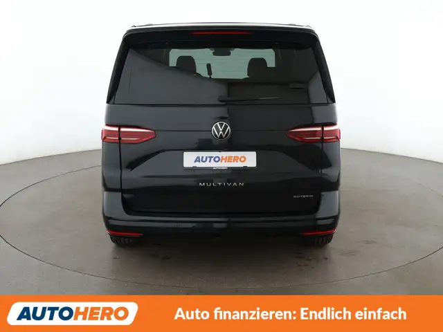 Volkswagen Multivan view 5