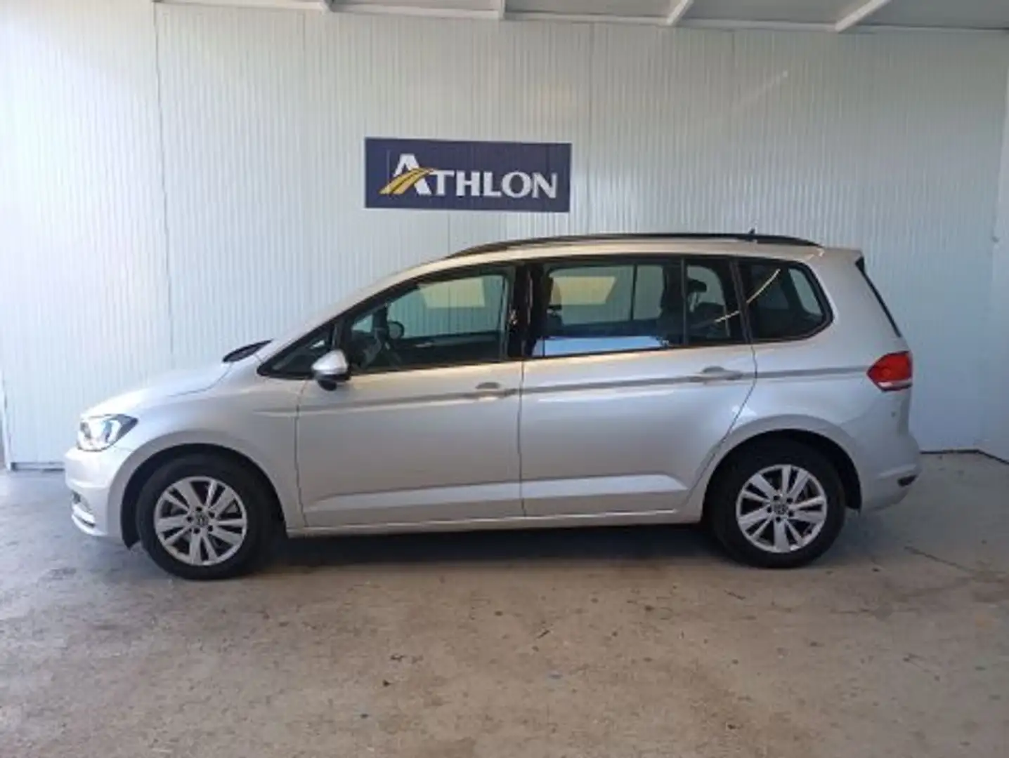 Volkswagen Touran 2.0TDI Business 90kW Gris - 2