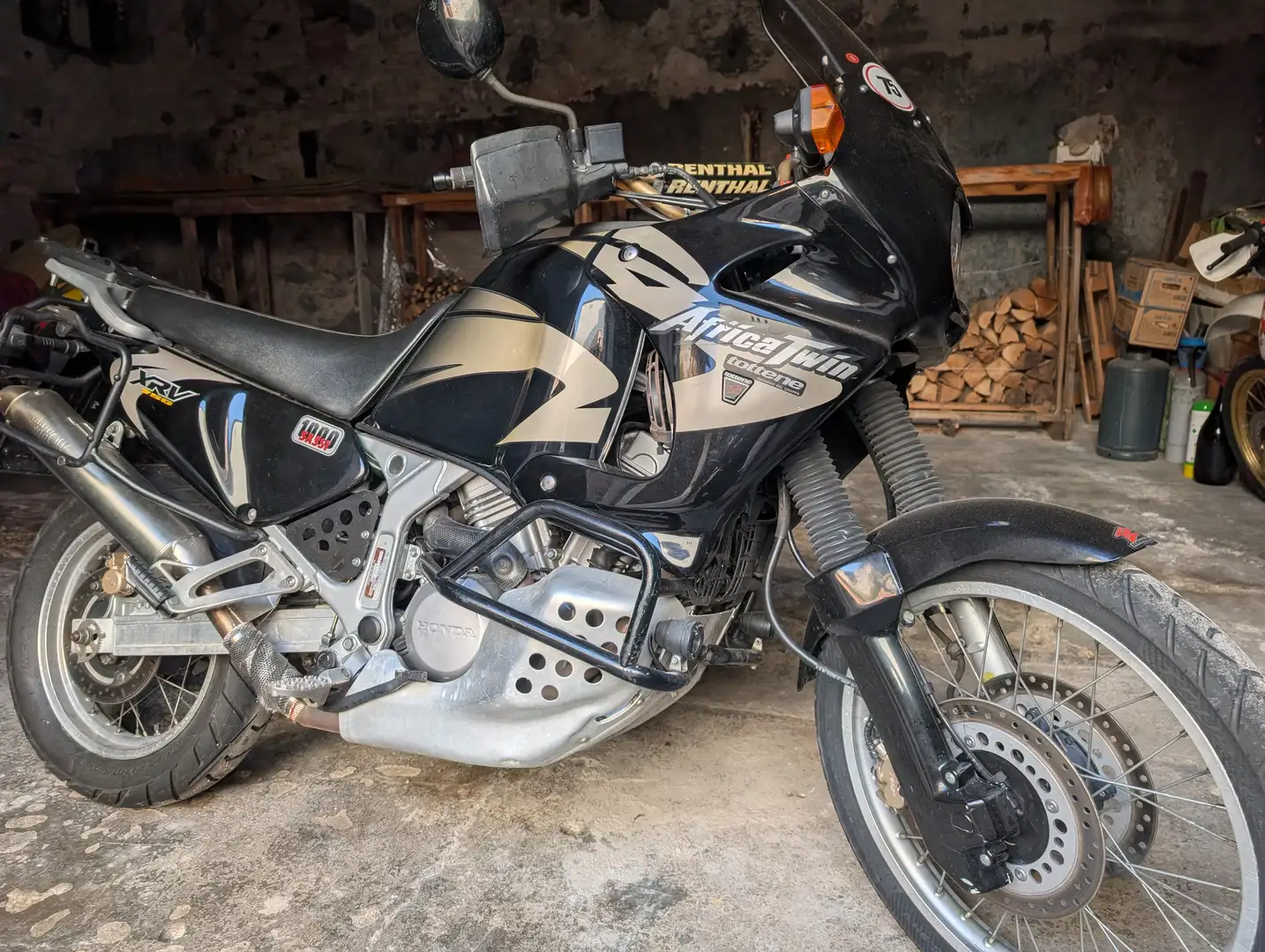 Honda XRV 750 Rd07 Negro - 1