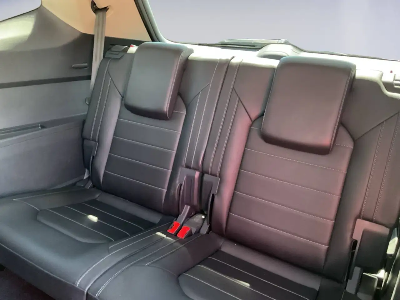 Volkswagen Atlas photo Volkswagen Atlas