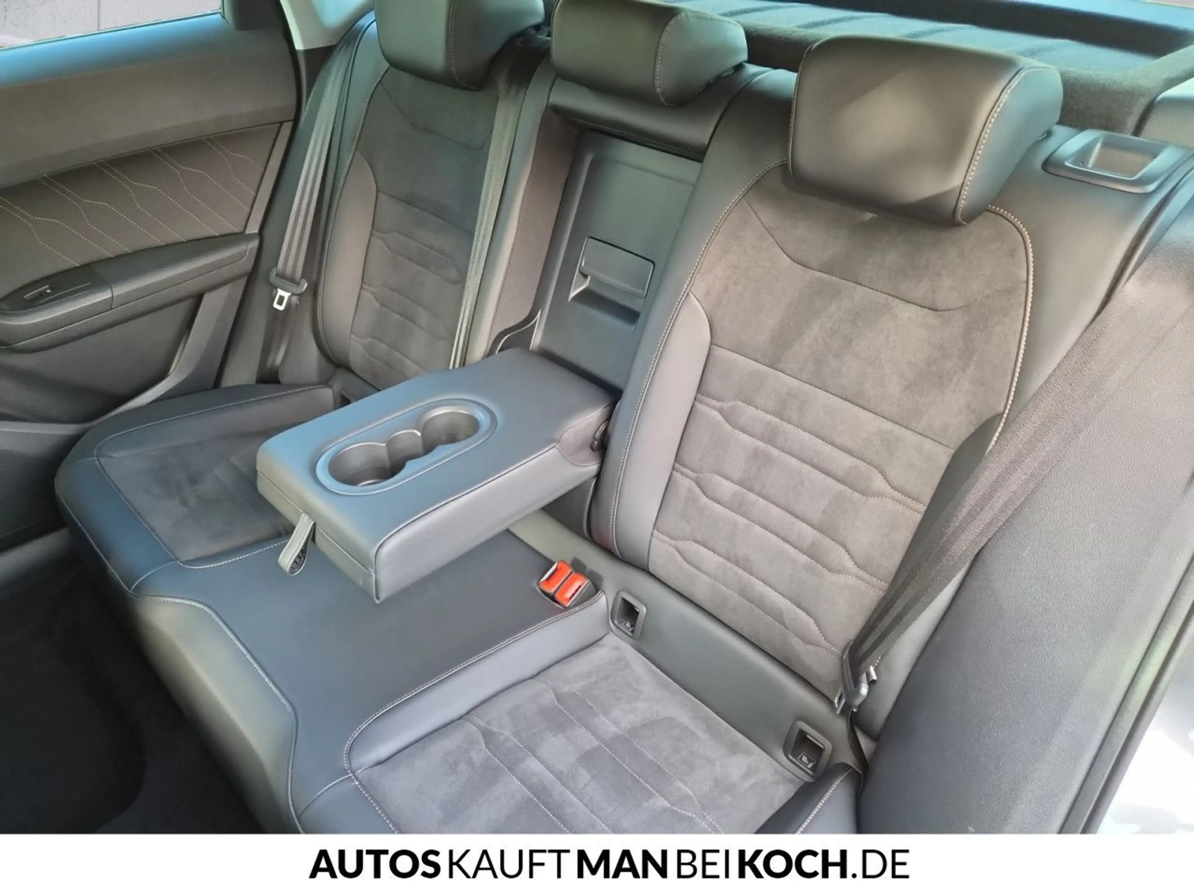 CUPRA Ateca 2.0 TSI 4Drive DSG NAVI 4SEASON SHZ AHK BEAT — photo 8