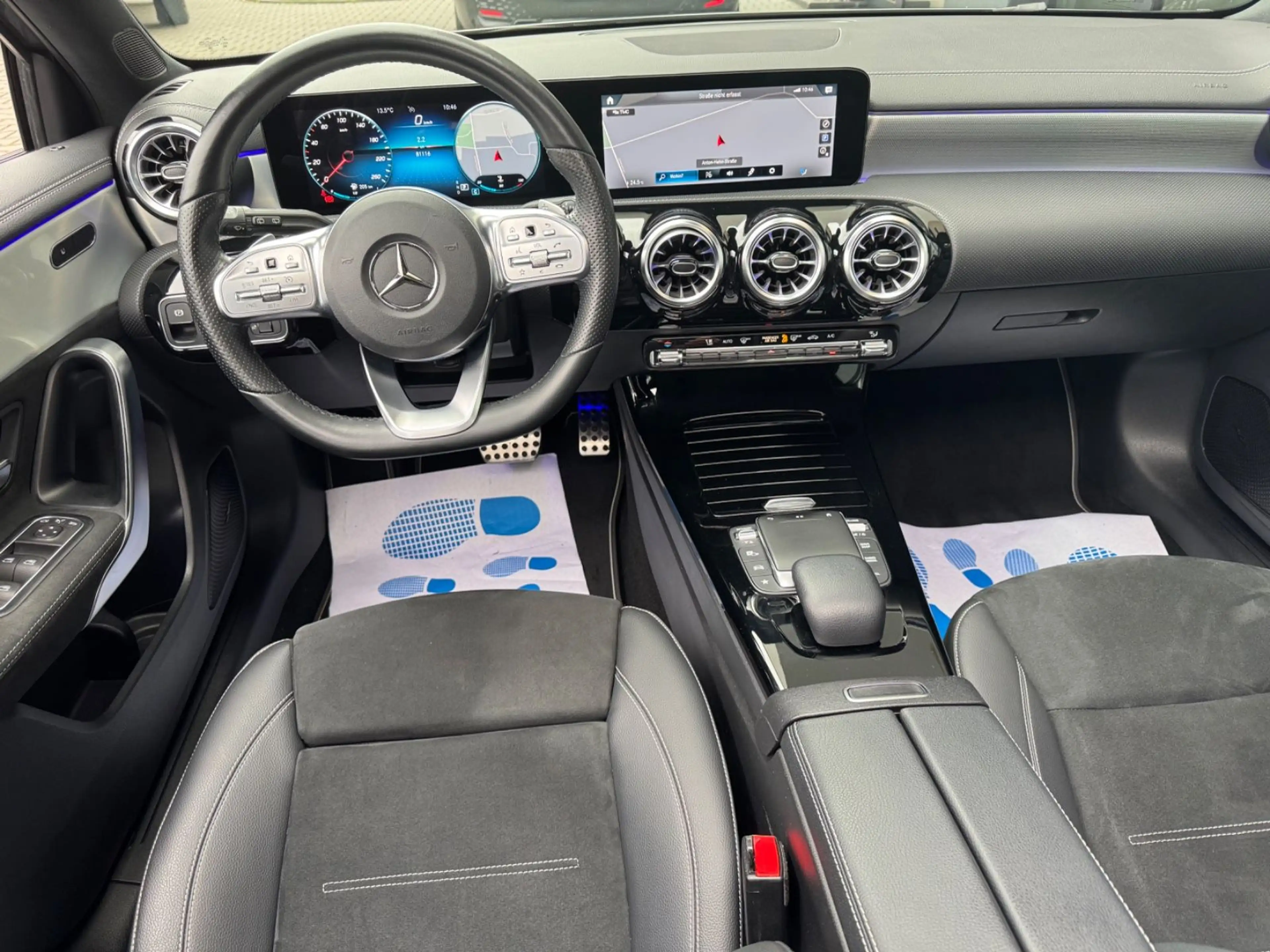 Mercedes-Benz A 200 AMG LINE / Edition PANO/LED/NIGHTP./MBUX — photo 6