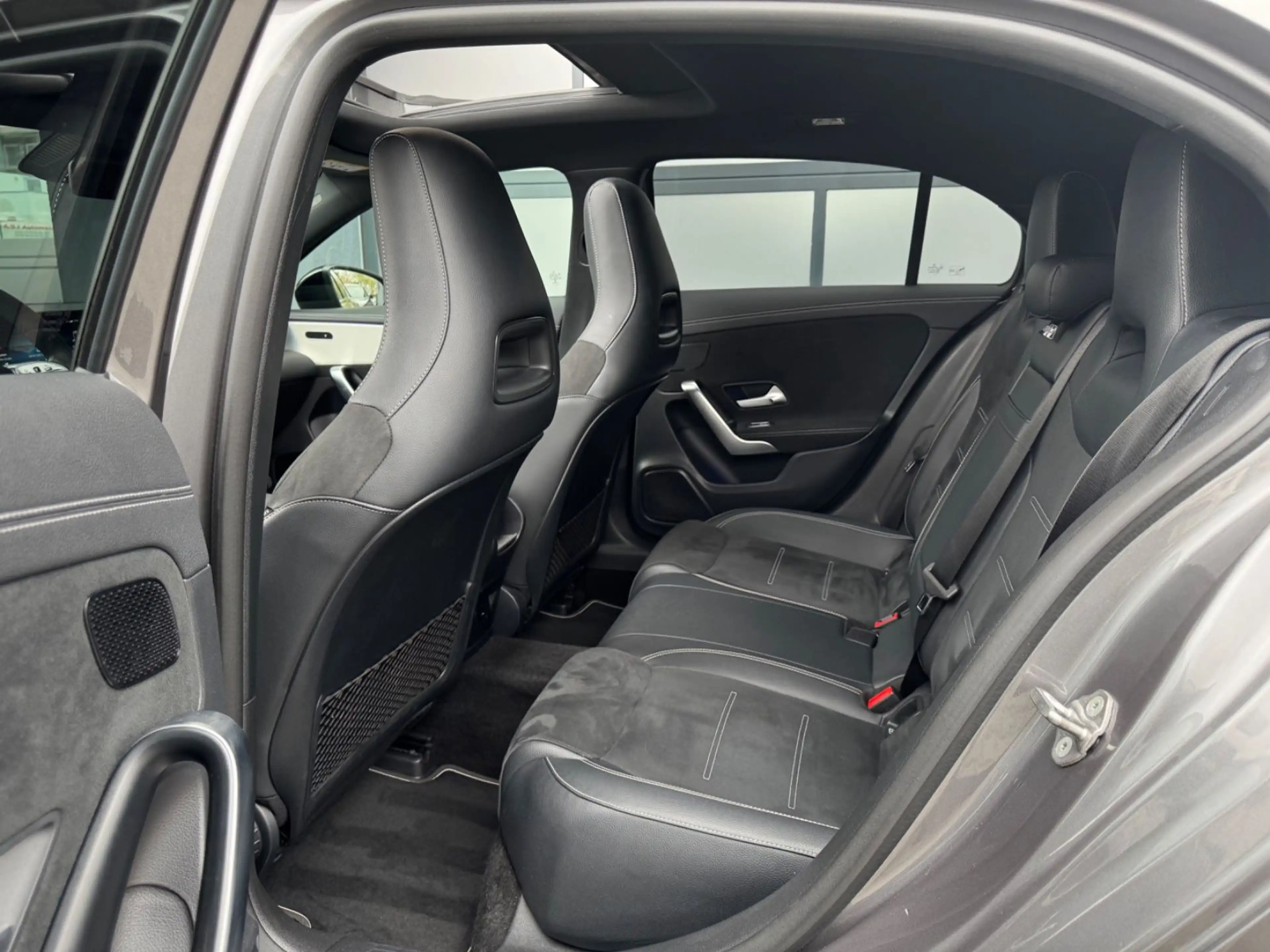 Mercedes-Benz A 200 AMG LINE / Edition PANO/LED/NIGHTP./MBUX — photo 15