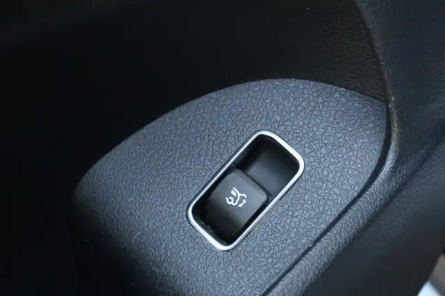 Mercedes-Benz Gle Class view 13