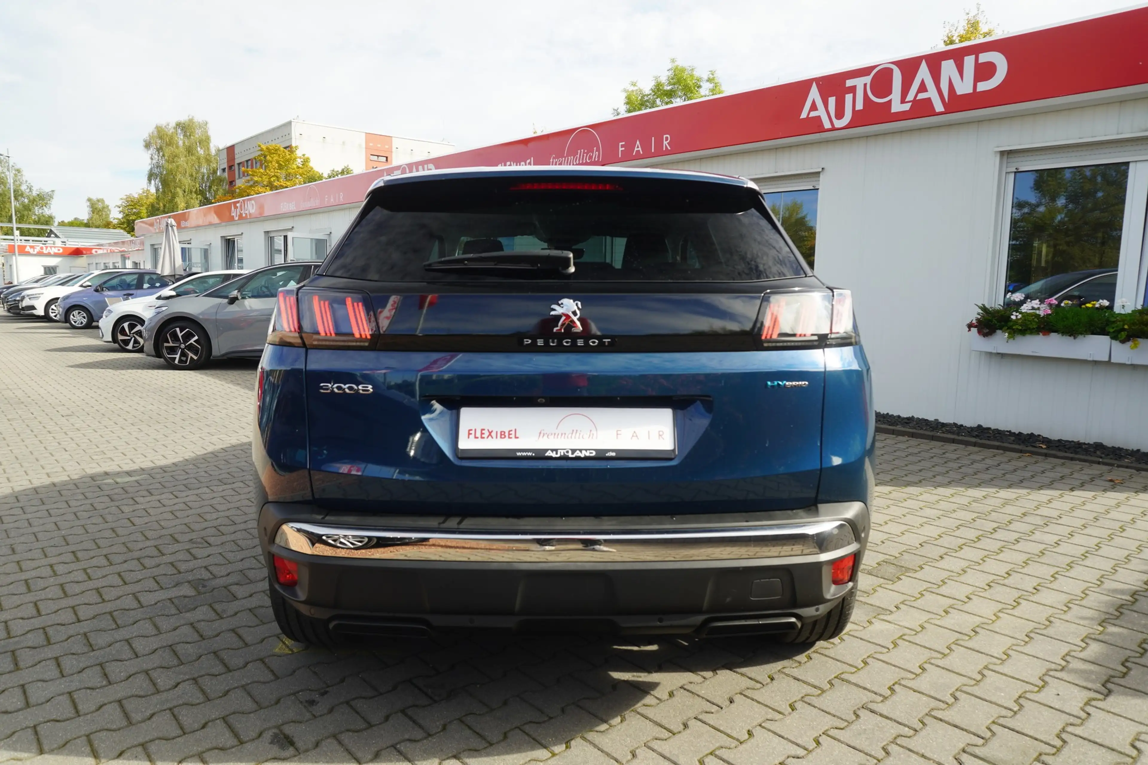Peugeot 3008 1.6 Hybrid 225 Allure Pack LED Navi Kamera — photo 5