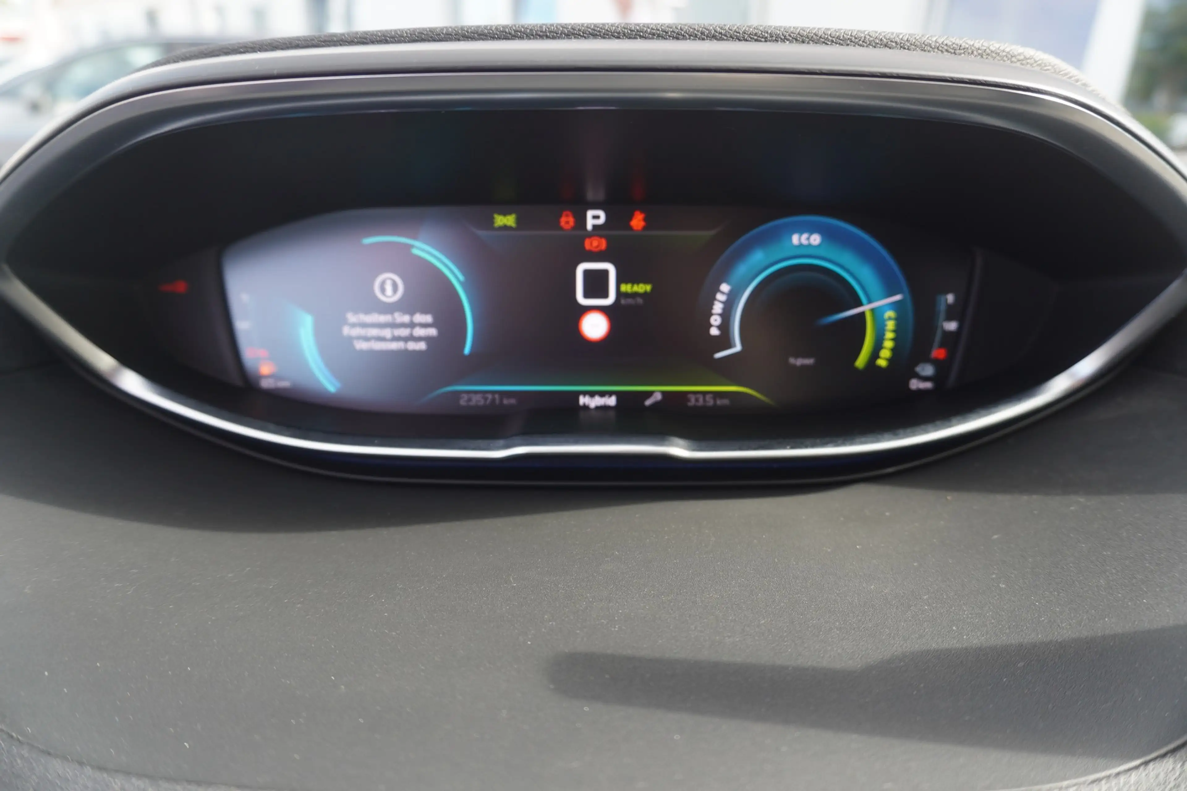 Peugeot 3008 1.6 Hybrid 225 Allure Pack LED Navi Kamera — photo 14