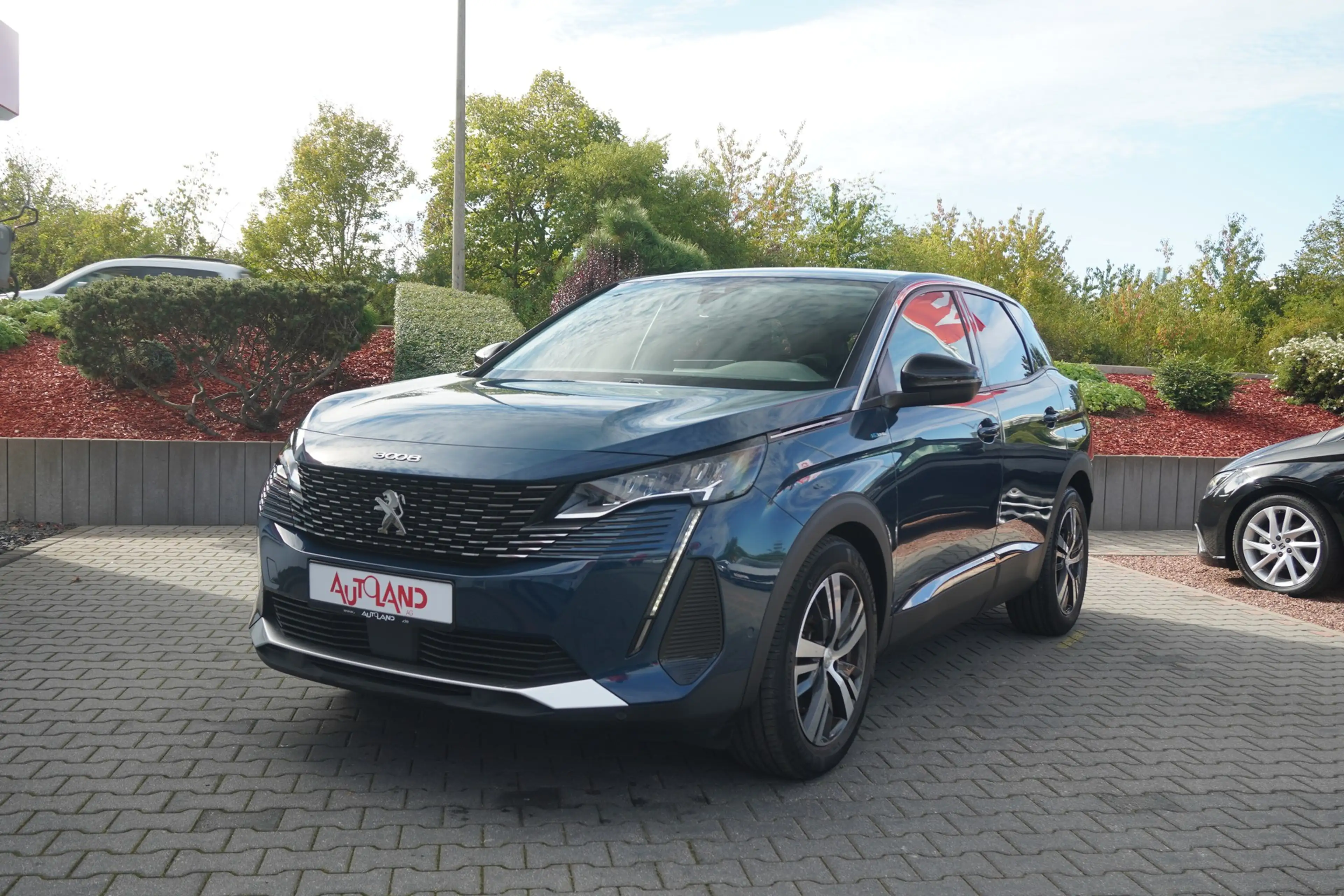 Peugeot 3008 1.6 Hybrid 225 Allure Pack LED Navi Kamera — photo 2