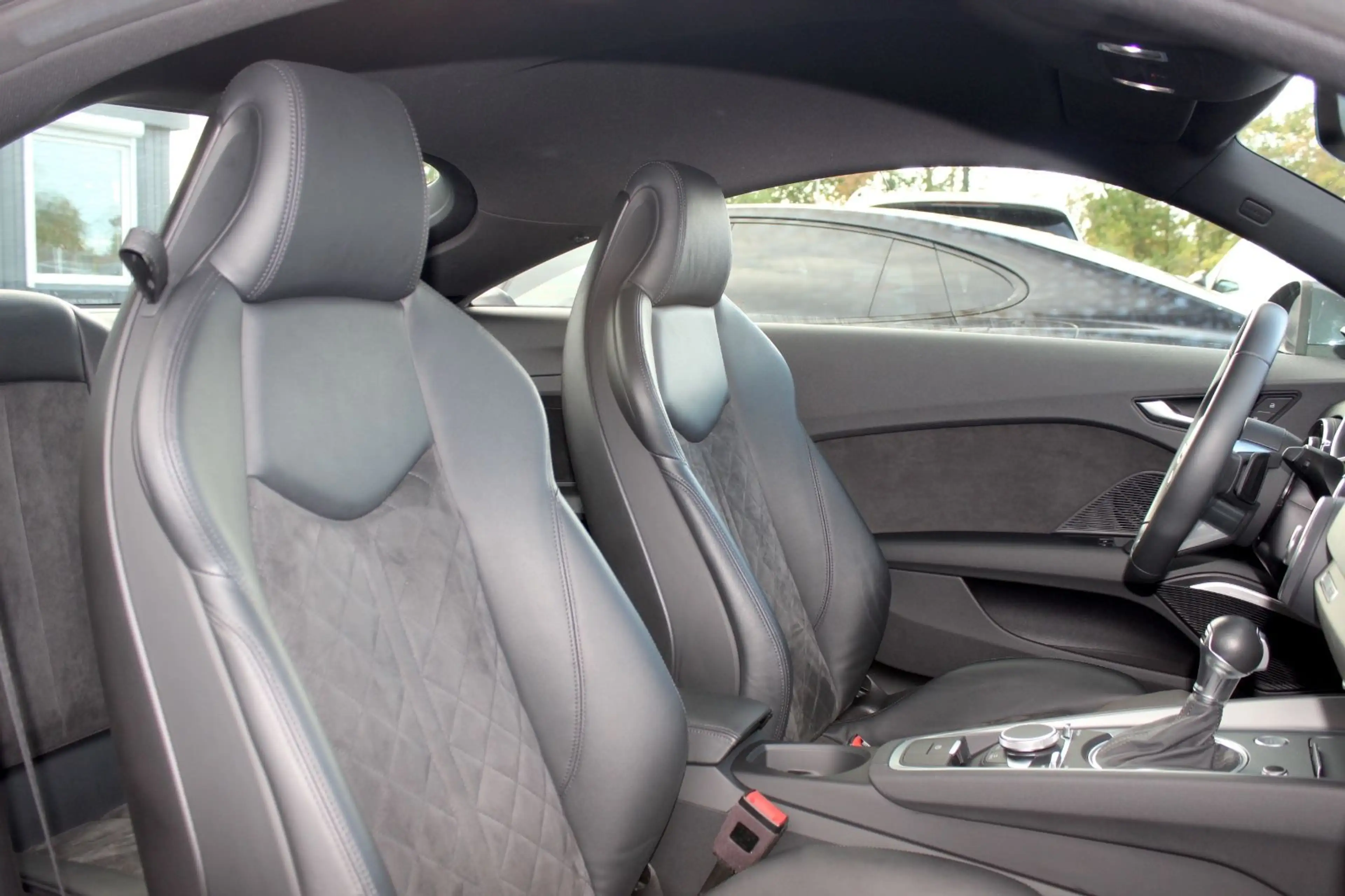 Audi TT Coupe 40 TFSI S-LINE PLUS NAVI S-HEIZUNG 1.HD — photo 12