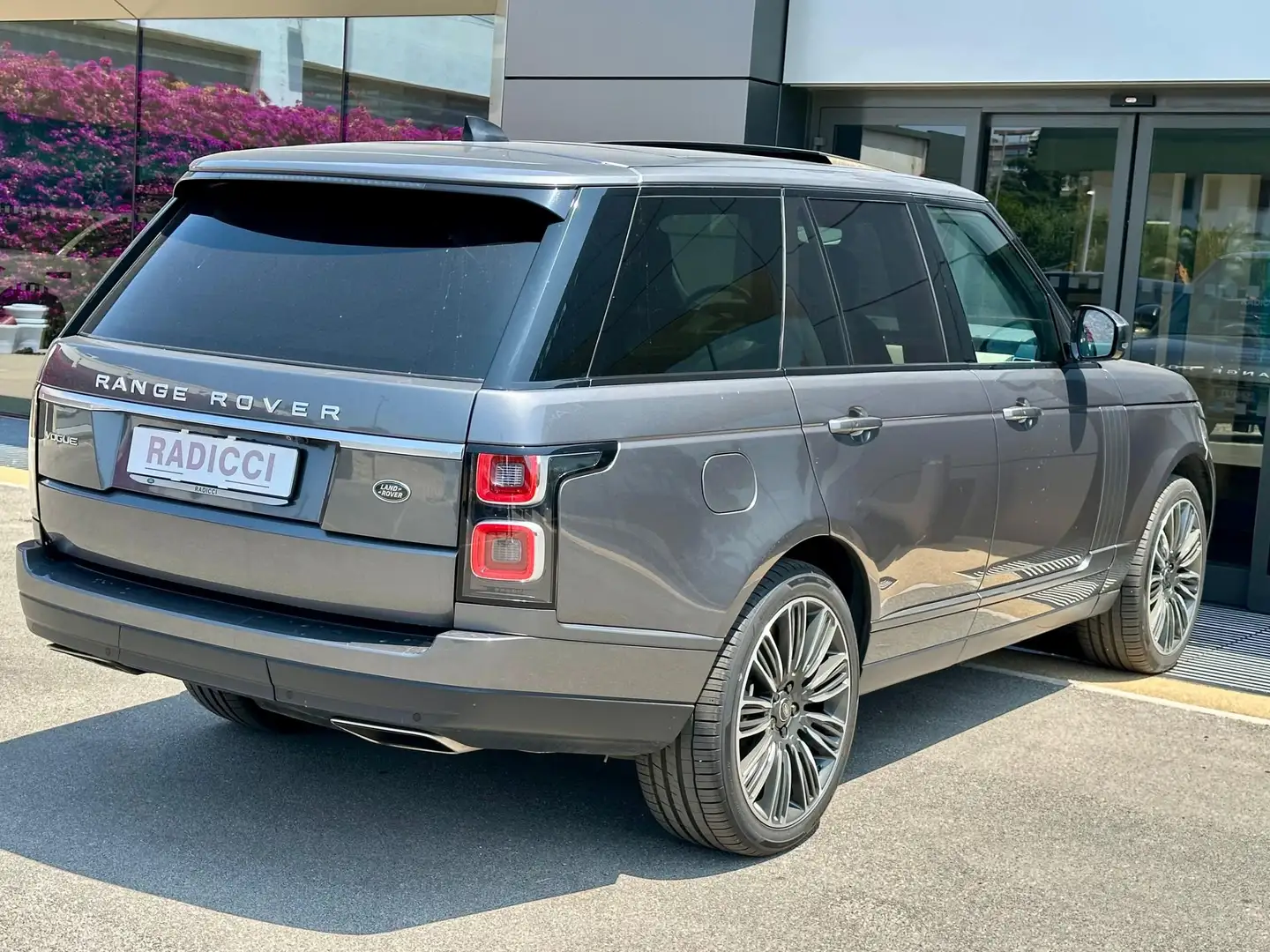 Land Rover Range Rover 3.0 SDV6 Vogue Gris - 2