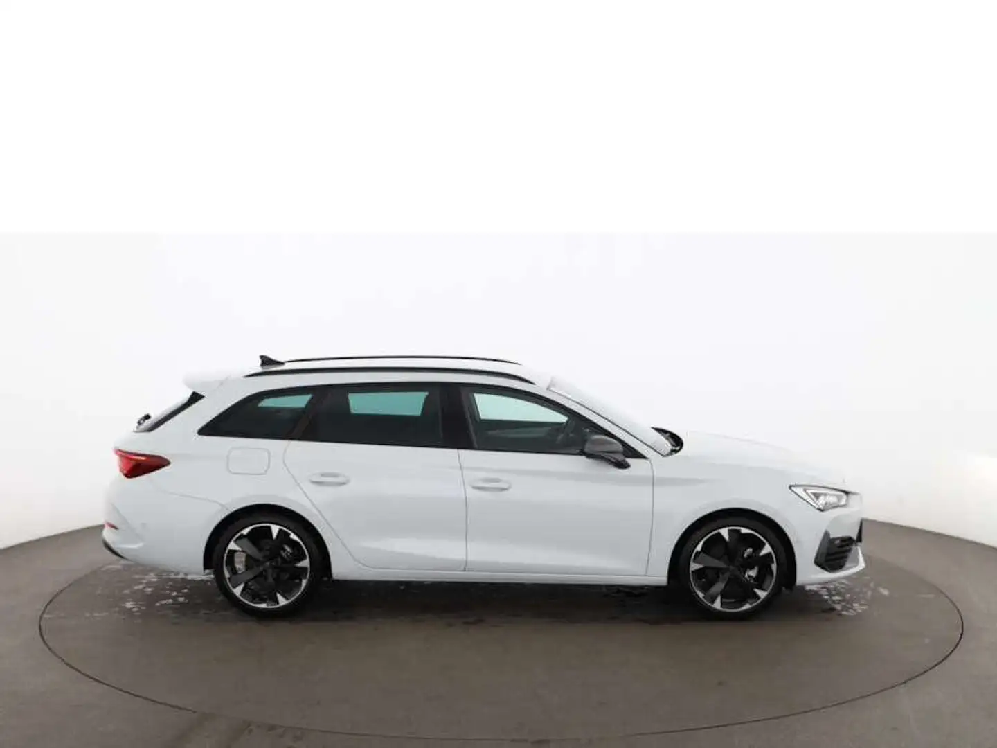 CUPRA Leon Sportstourer 1.5 eTSI Aut LED DIGITAL-TACHO Weiß - 2