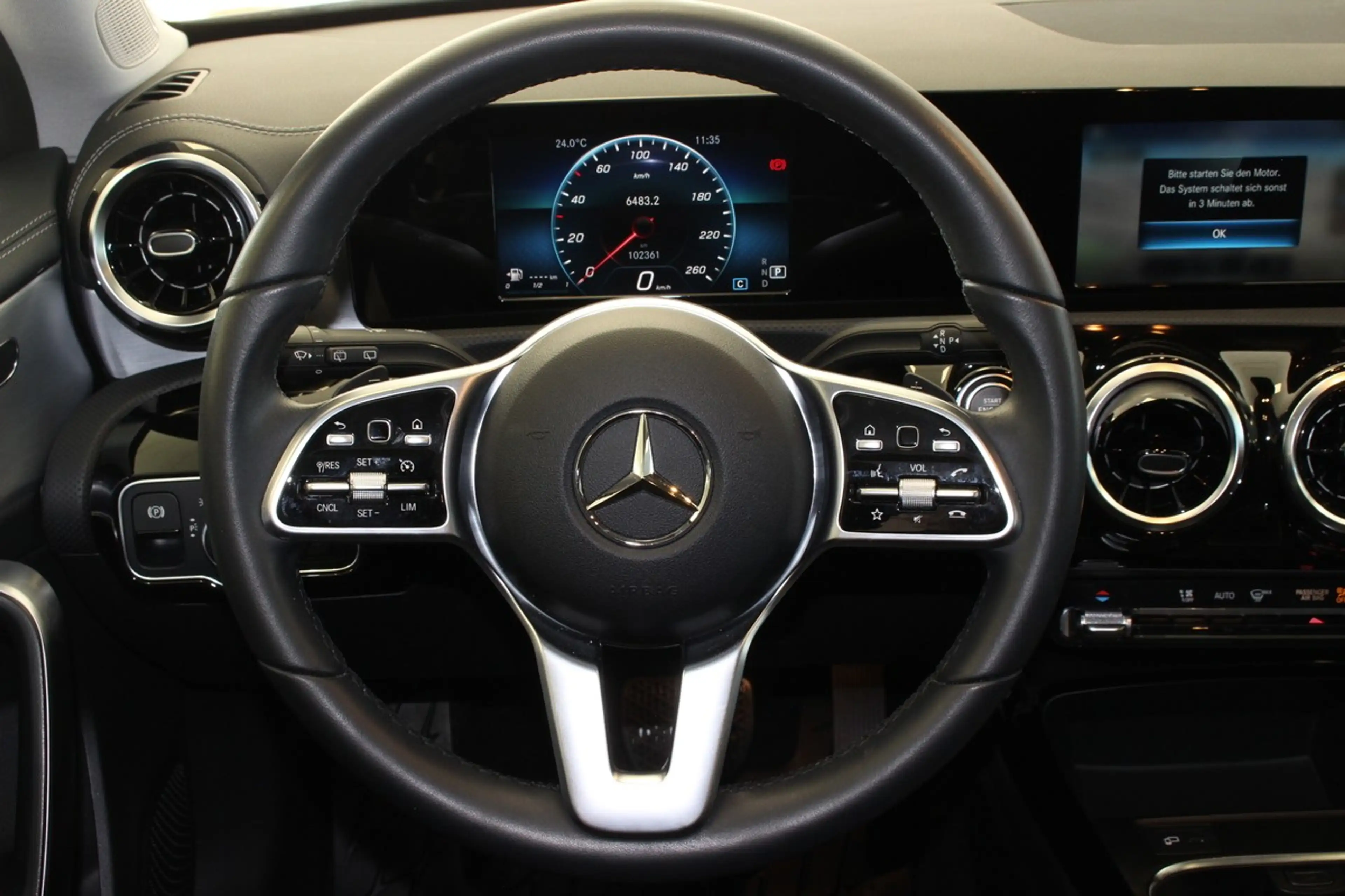 Mercedes-Benz A 180 Progressive — photo 11