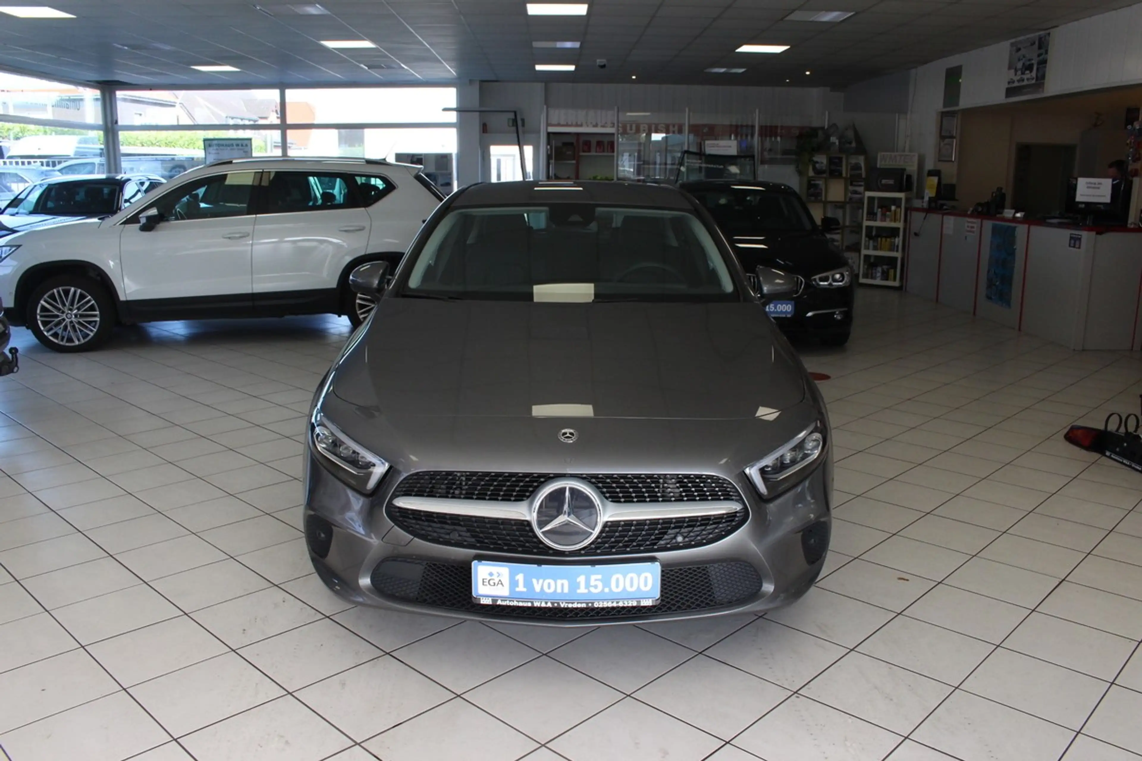 Mercedes-Benz A 180 Progressive — photo 2