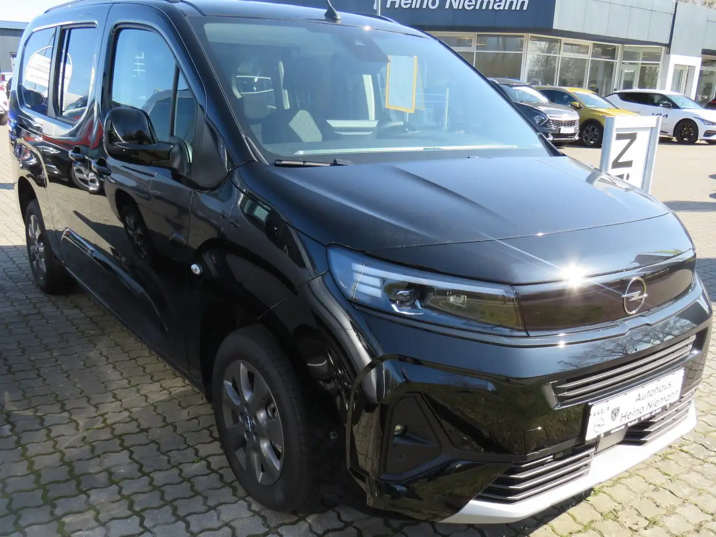 Opel Combo Life LANG 1.5D Aut. GS *NAV*7SITZ*RFK*SH*LRheiz*LED*PDC Schwarz - 2
