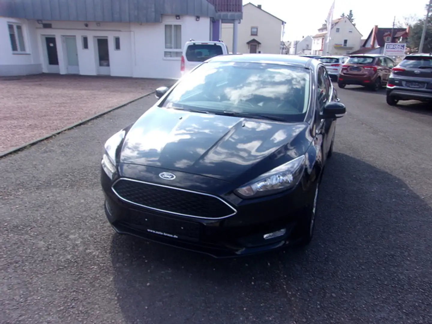 Ford Focus Cool&Connect Klima ALU PDC Navi Schwarz - 2