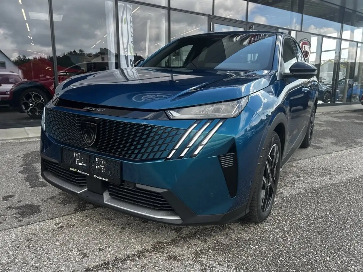 Peugeot 3008 Hybrid 136 E-DCS6 Allure Aut. Blau - 1