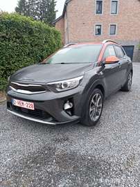 1.0 T-GDi 120 ch sense 8500€ professionnel