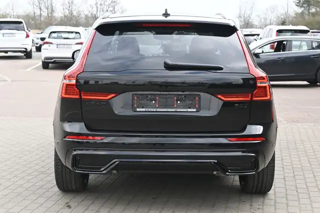 Volvo XC60 view 4