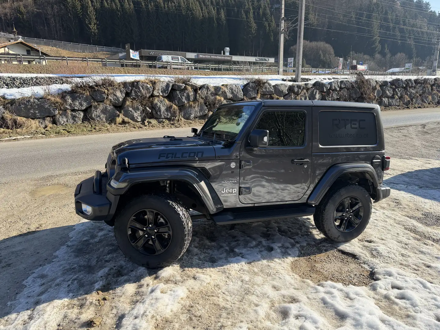 Jeep Wrangler 2.0 Sahara LKW Grau - 2