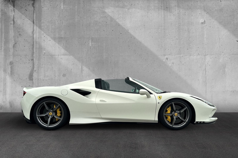 Ferrari F8 Spider Dt.Auto*Lift*LED Lenkrad*JBL*Kamera — photo 9