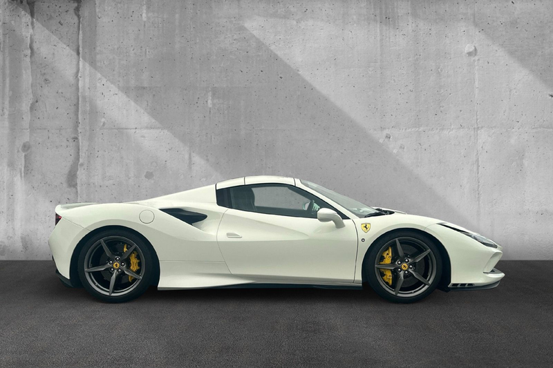 Ferrari F8 Spider Dt.Auto*Lift*LED Lenkrad*JBL*Kamera — photo 10