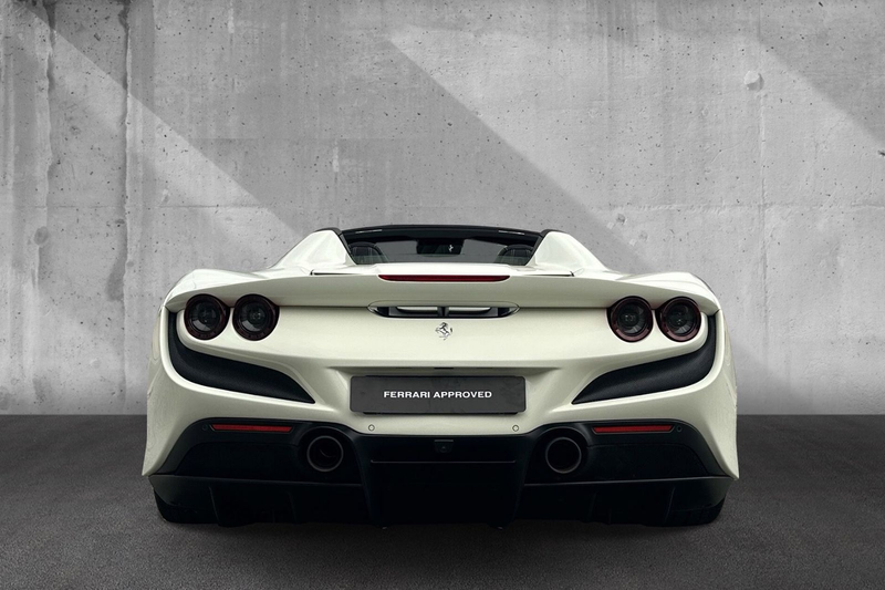 Ferrari F8 Spider Dt.Auto*Lift*LED Lenkrad*JBL*Kamera — photo 6