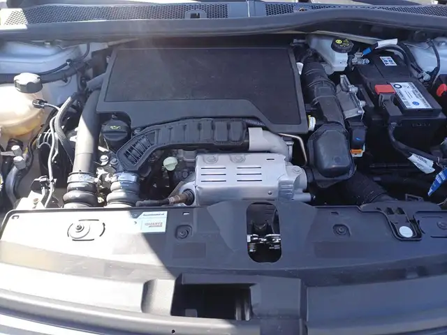 Peugeot 2008 view 5