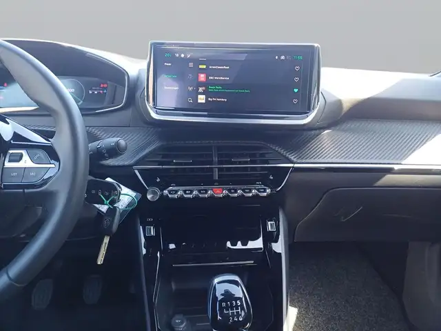 Peugeot 2008 view 12