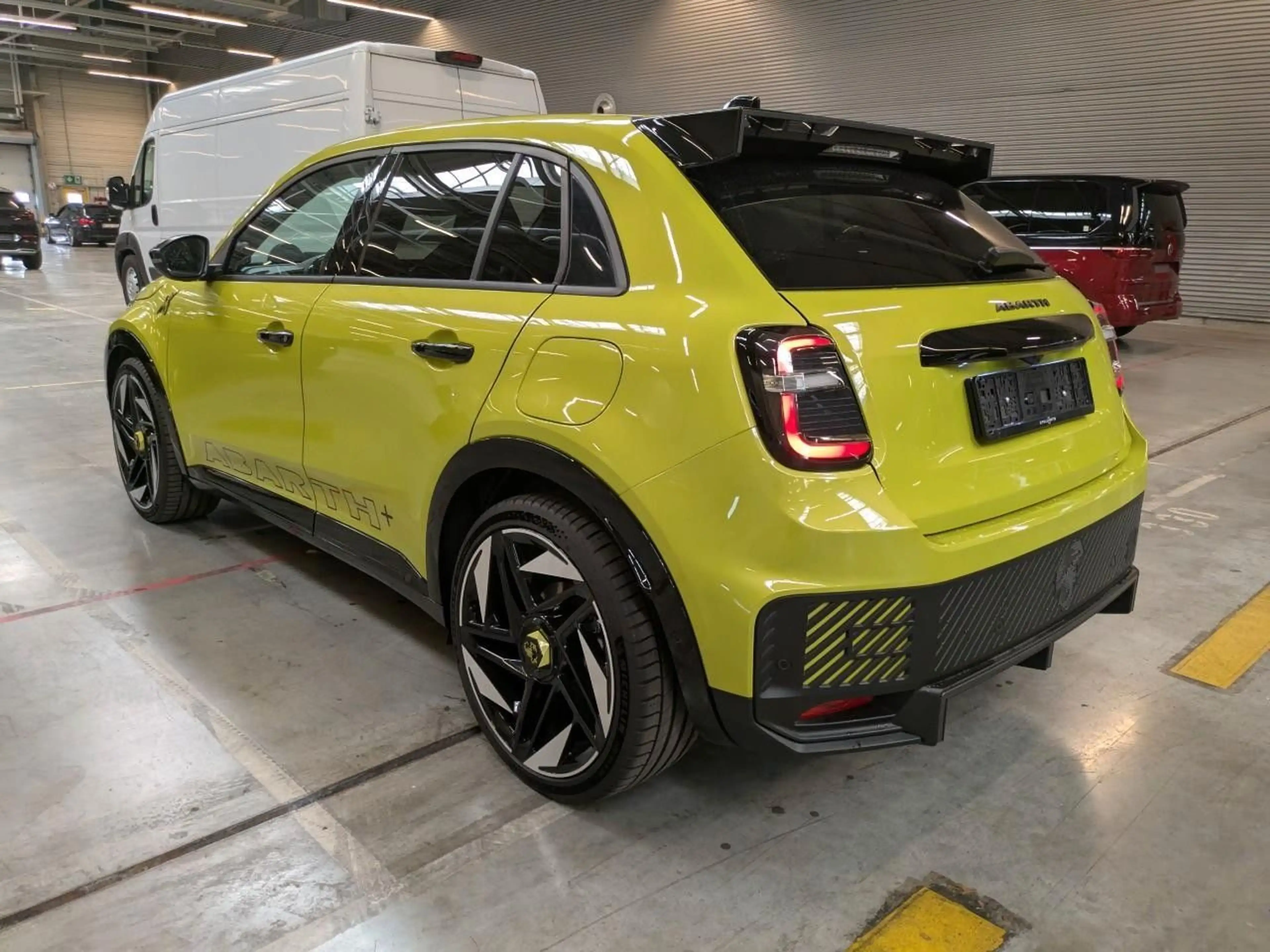 Abarth 600e 280PS Scorpionissima EL.HECK*360°KAM*SHZ* — photo 5