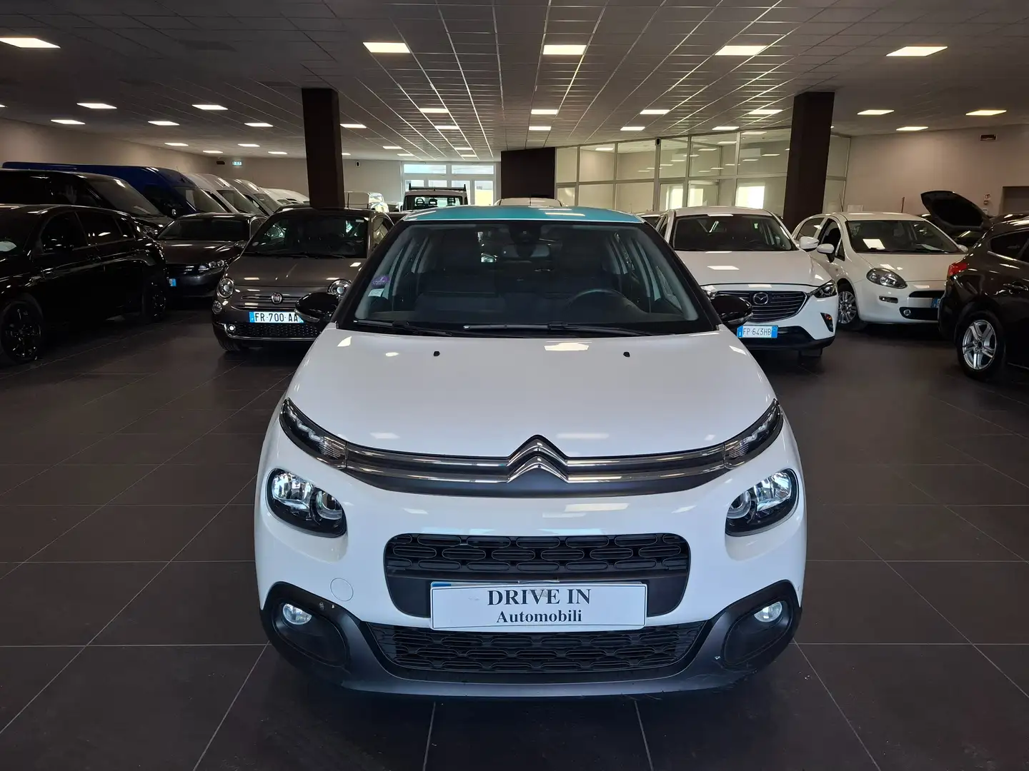 Citroen C3 1.2 puretech Feel 82cv neopatentati Bílá - 2