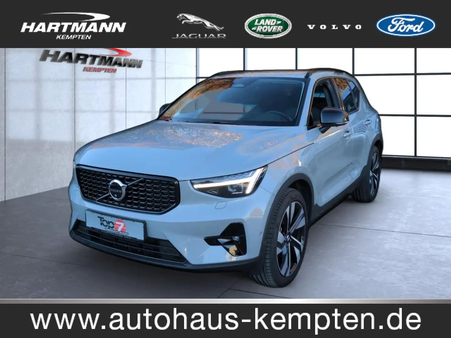 Volvo XC40 XC 40 Plus Dark 2WD Bluetooth LED Vollleder Klima Grau - 1