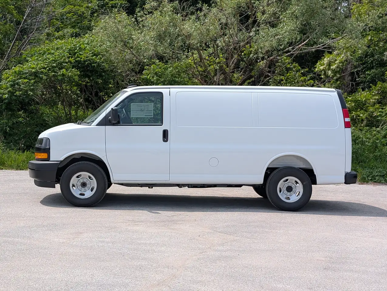 Chevrolet Express 2500 снимка Chevrolet Express 2500