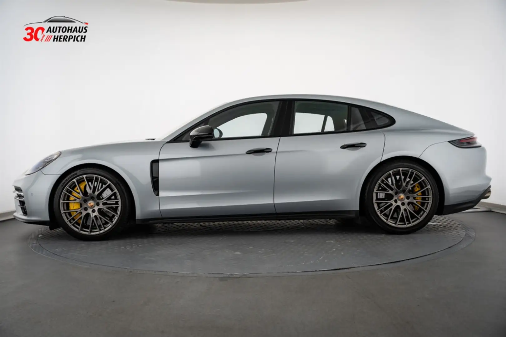 Porsche Panamera Turbo S Bi.Color SW Rot Burmester SAGA Argent - 2