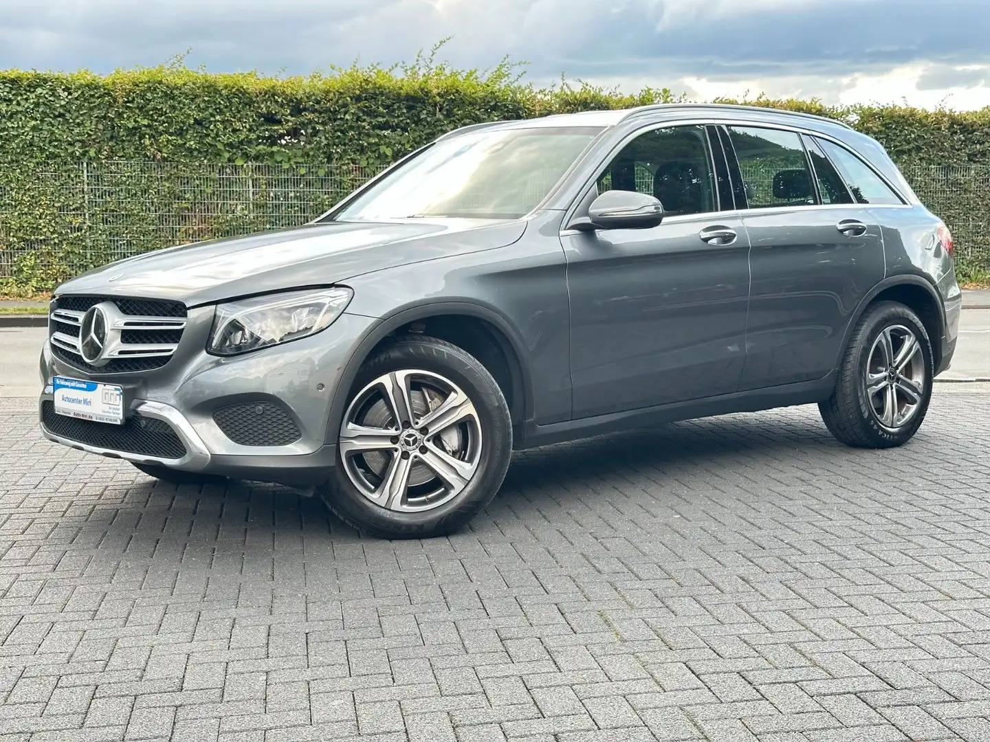 Mercedes-Benz GLC 250 4Matic HeadUp-ILS-Navi-AHK-Spur-AirMatic Gris - 2