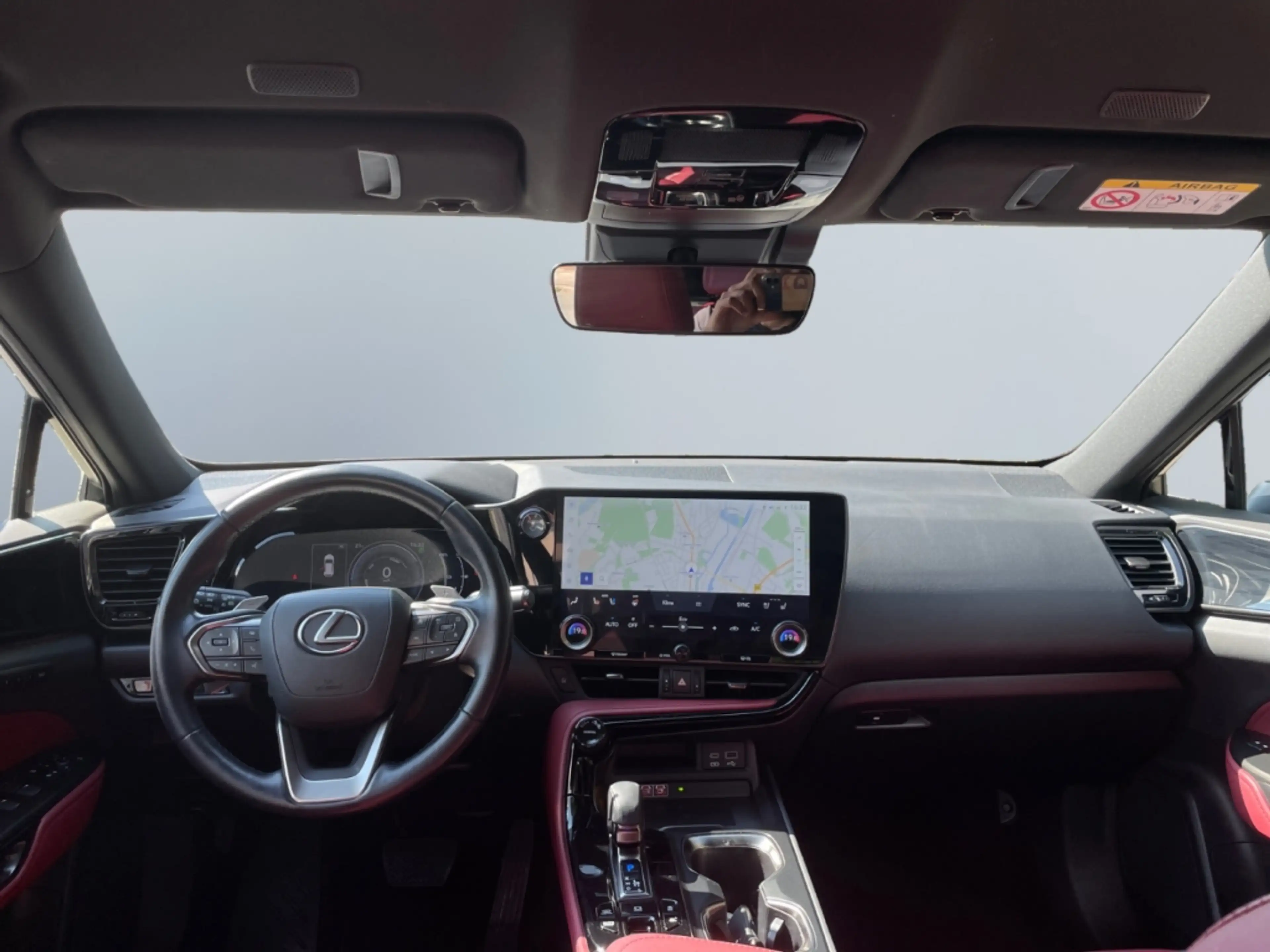 Lexus NX 450h+ E-Four *360°*PDC*LHD*LED*Spurhalt.* — photo 11