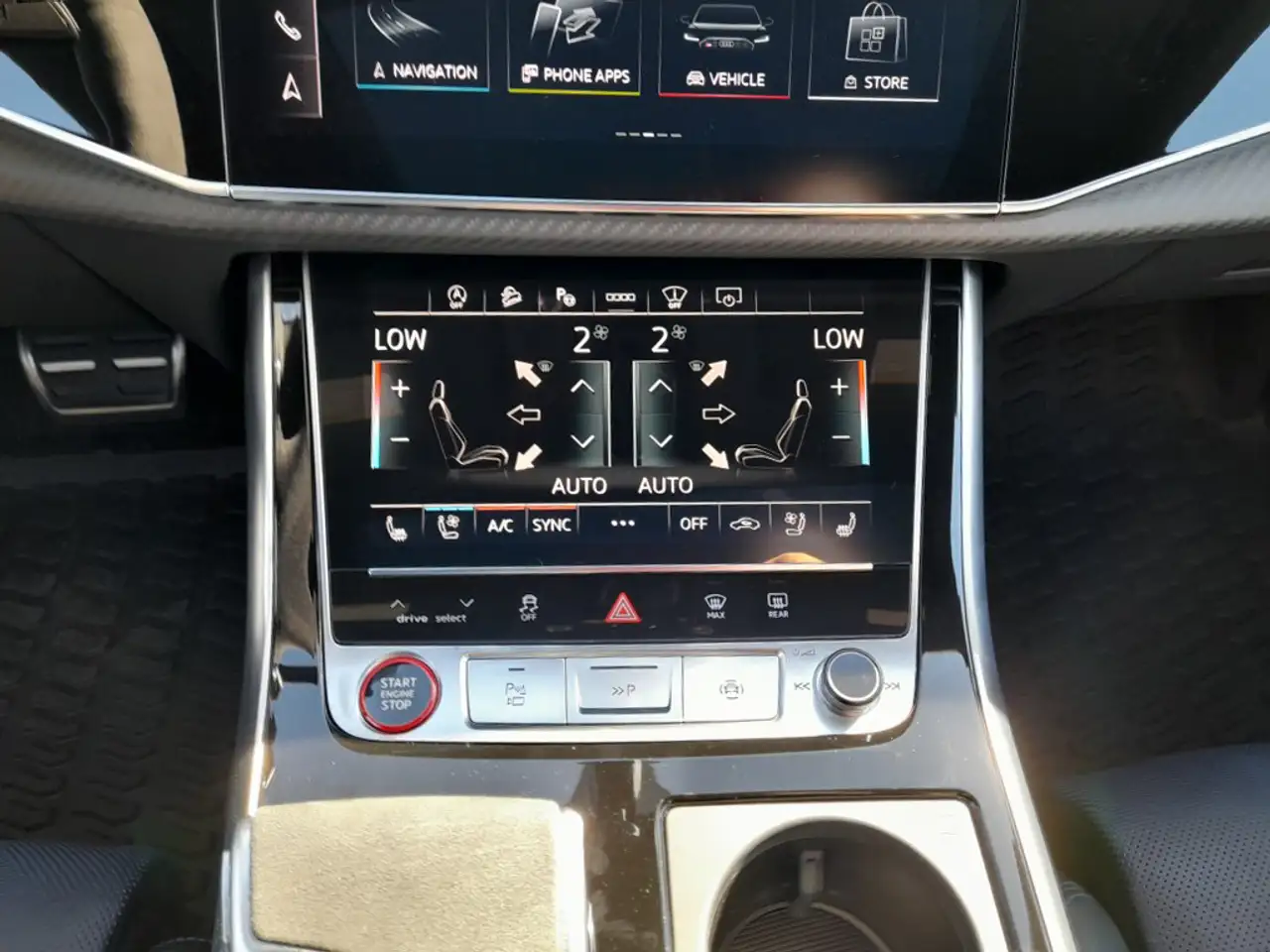 Audi RS Q8 photo Audi RS Q8