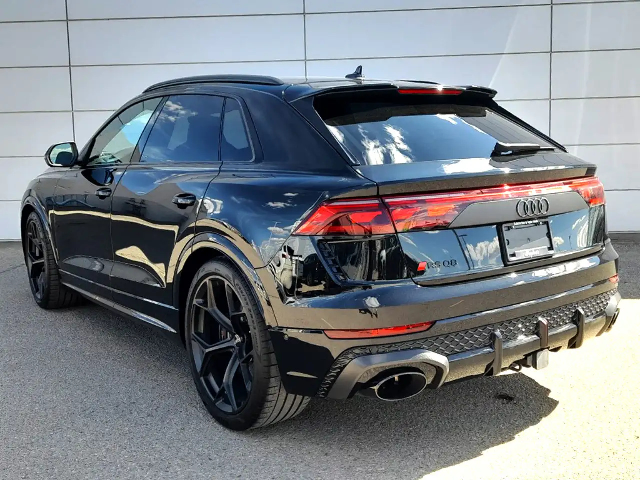 Audi RS Q8 photo Audi RS Q8