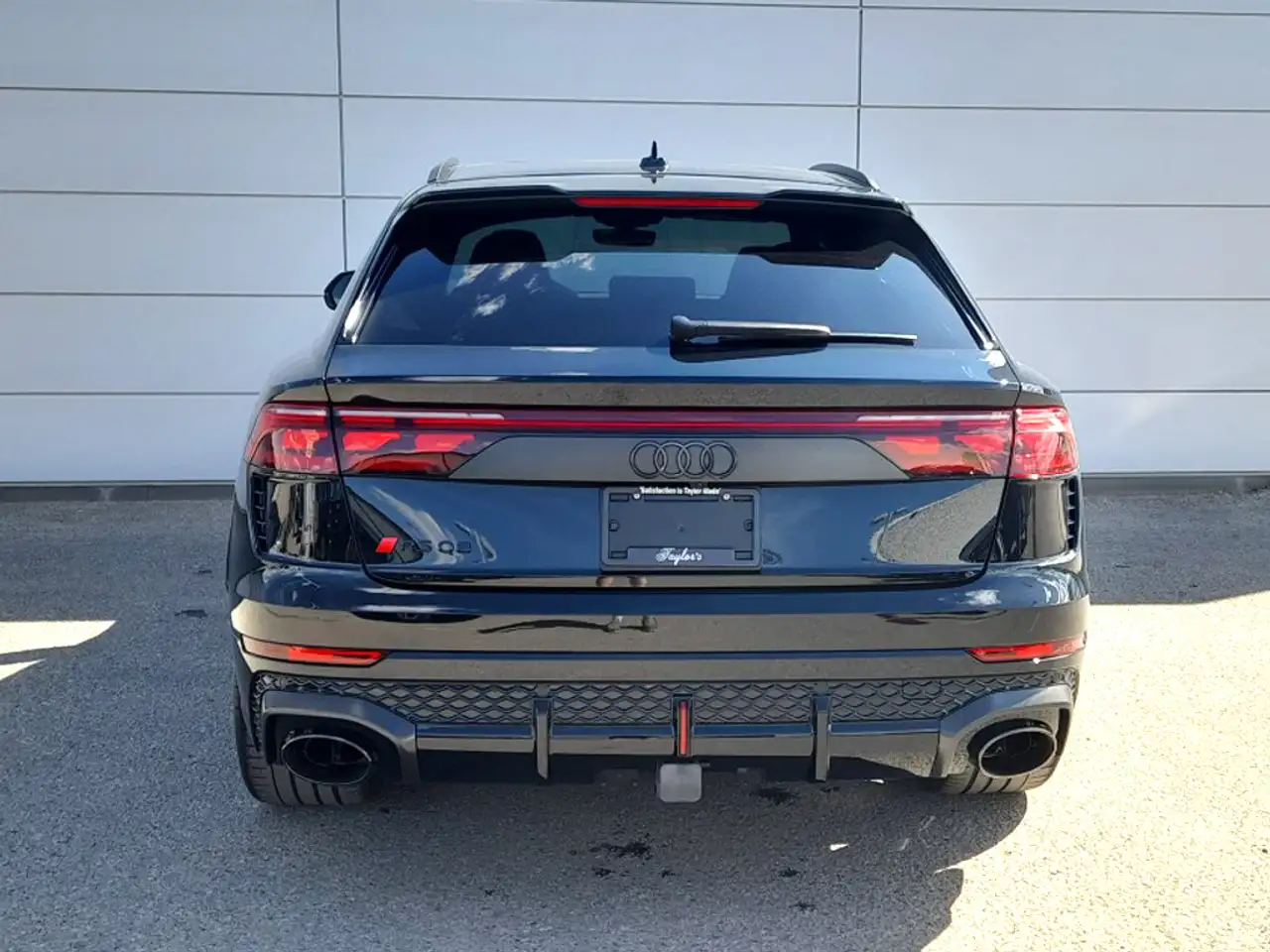 Audi RS Q8 photo Audi RS Q8