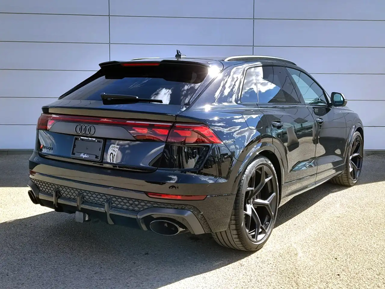Audi RS Q8 photo Audi RS Q8