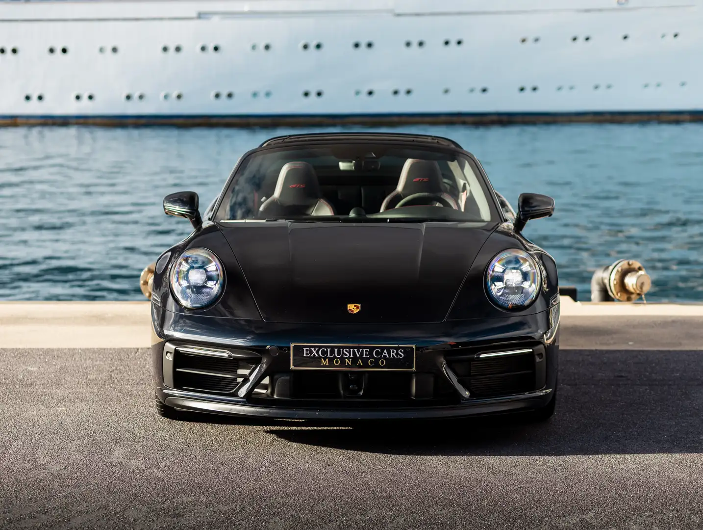 Porsche 992 911 TARGA 4 3.0i 480 PDK GTS Schwarz - 2