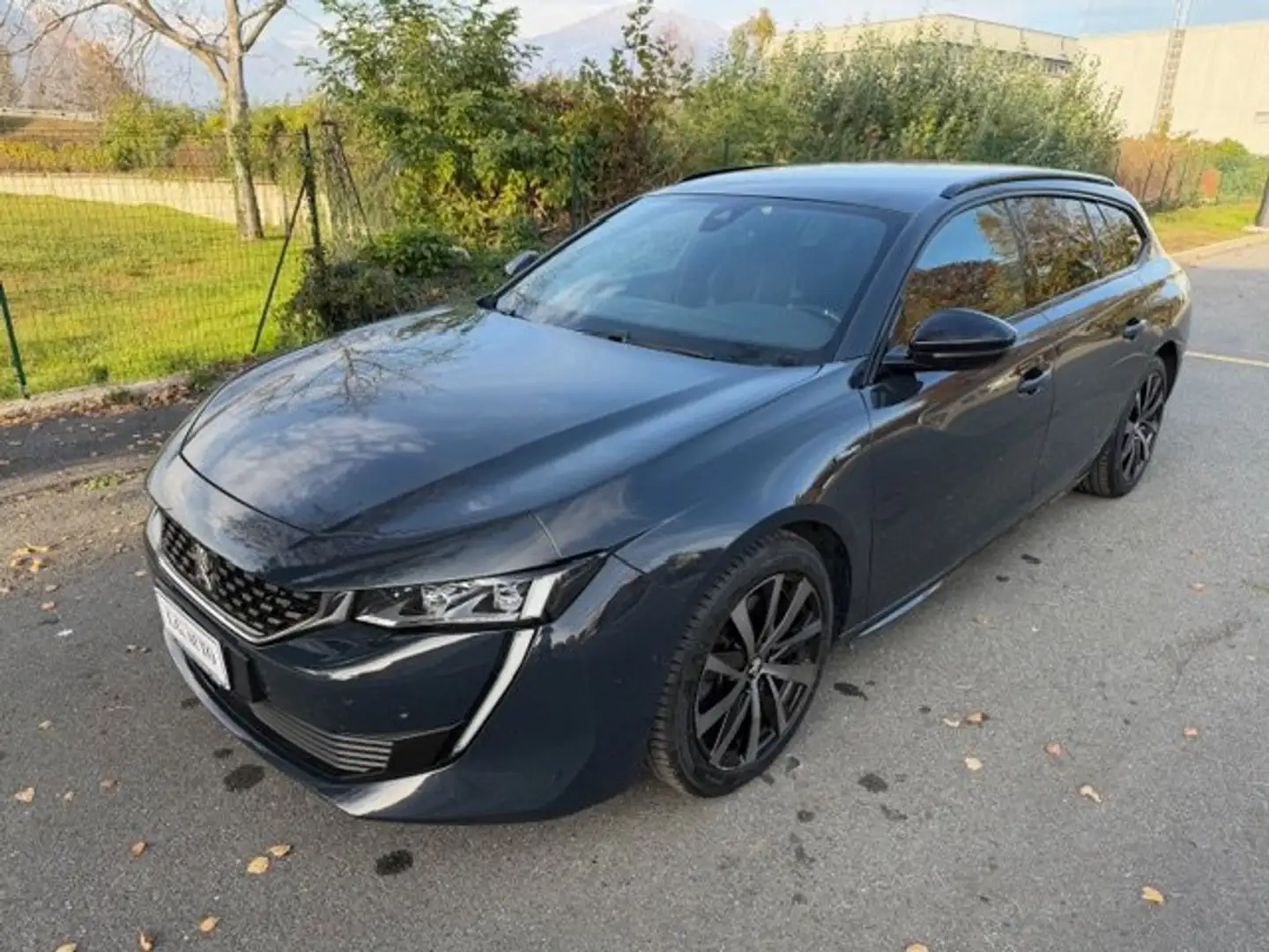 Peugeot 508 SW 2.0 bluehdi GT Line 163 cv Gris - 2