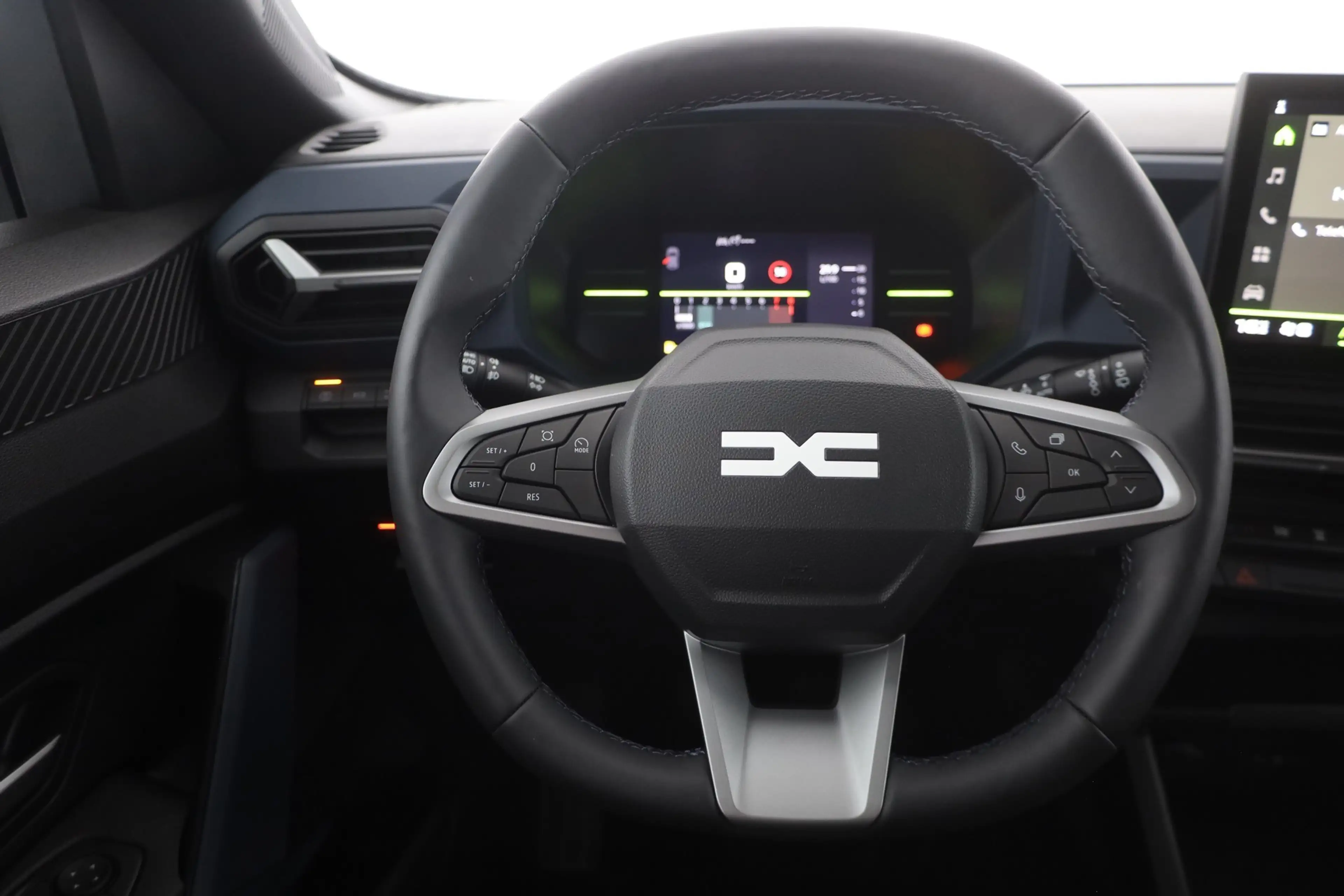 Dacia Duster Journey TCe 130 LED Kamera — photo 15