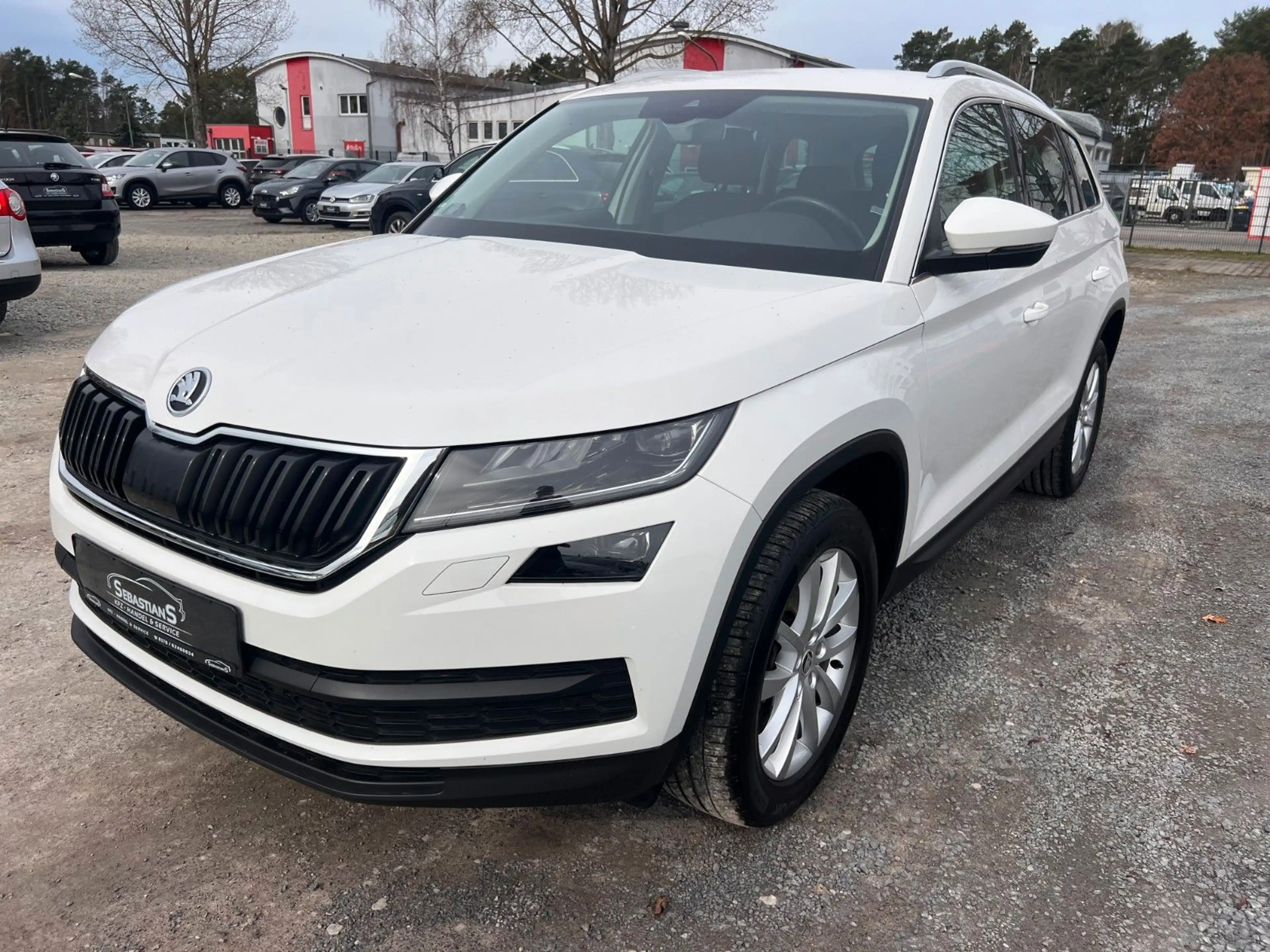 Skoda Kodiaq Webasto AHK Xenon Kamera Tüv neu — photo 3