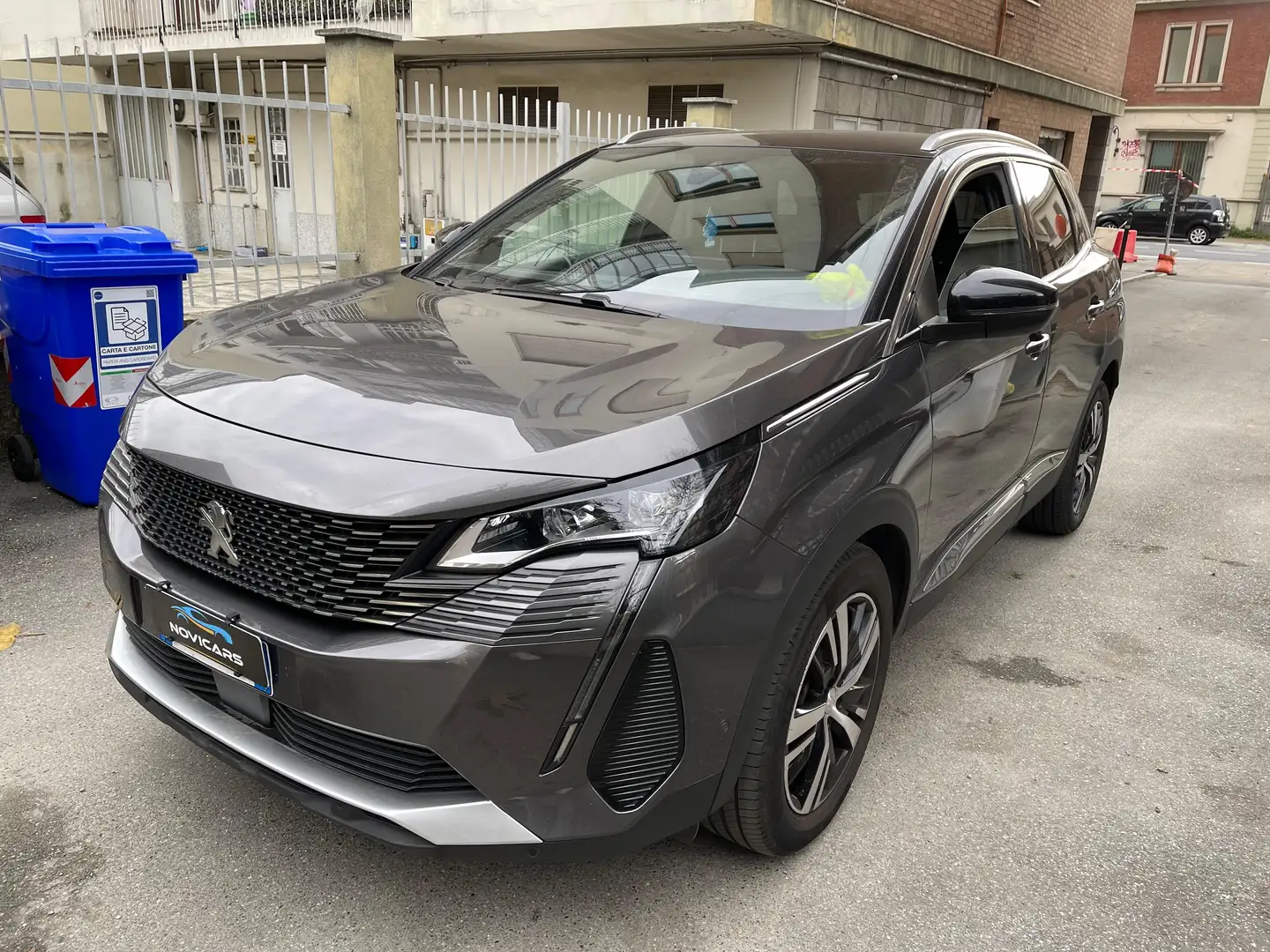 Peugeot 3008 3008 II 2021 1.5 bluehdi GT 130cv eat8 Gris - 1