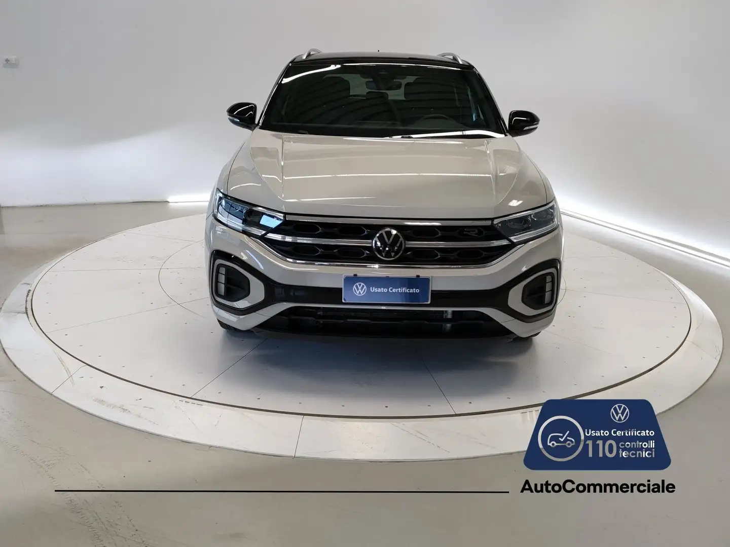 Volkswagen T-Roc 1.5 TSI ACT DSG R-Line Beige - 2
